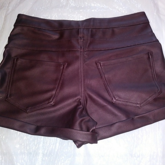 Refuge Leather Shorts - Picture 2 of 3